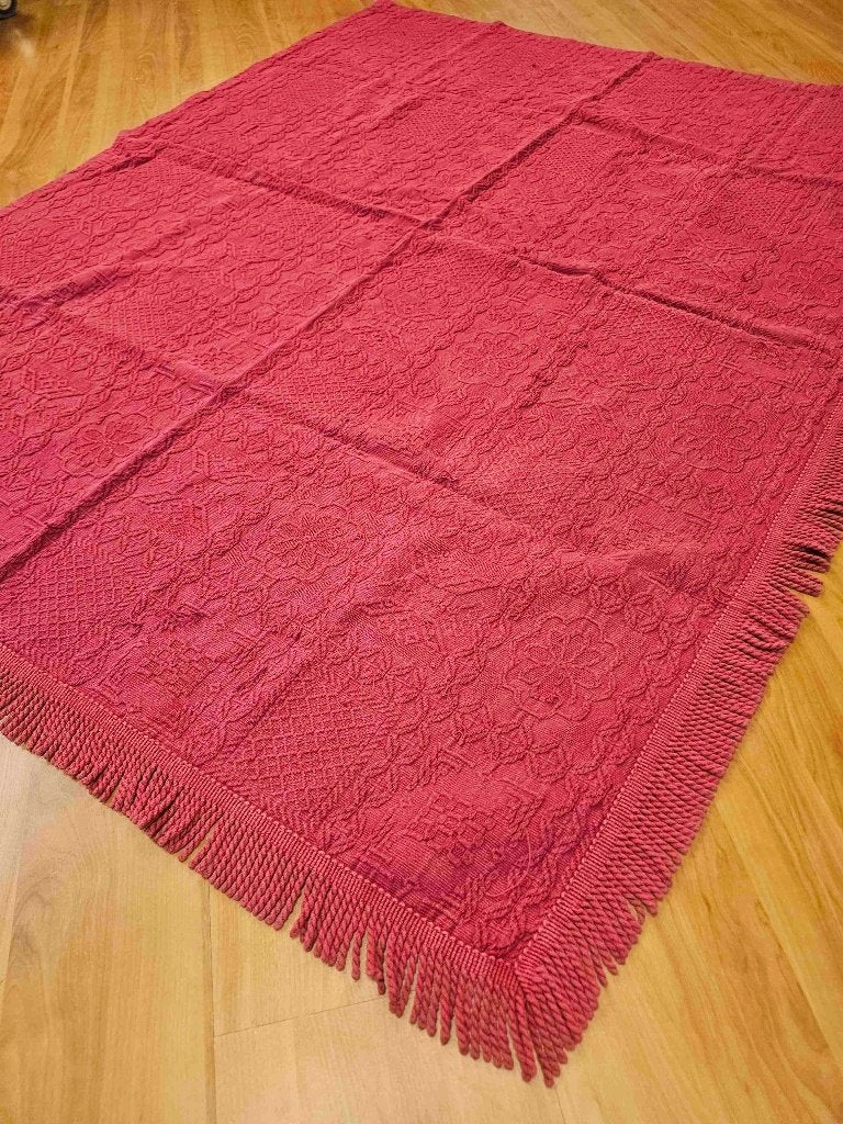 Couvre-lit rouge magenta 116/142, Maison & Meubles, Chambre à coucher | Linge de lit, Utilisé, Couvre-lit, Rouge, Enlèvement ou Envoi