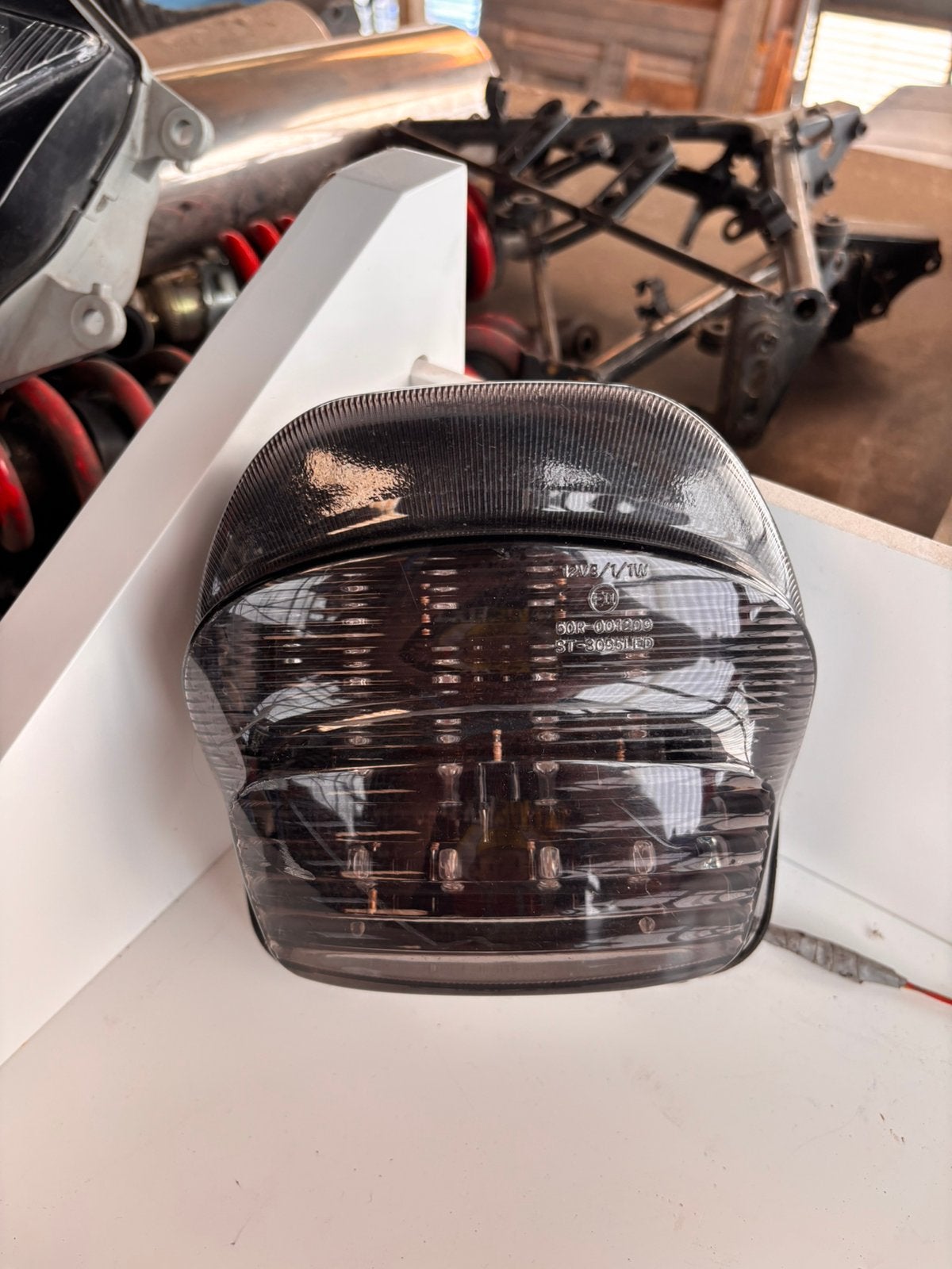 Led achterlicht komt van Honda Blackbird, Ophalen, Gebruikt