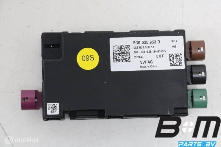 USB hub met spanningsomvormer VW Polo 2G 5G0035953D, Utilisé
