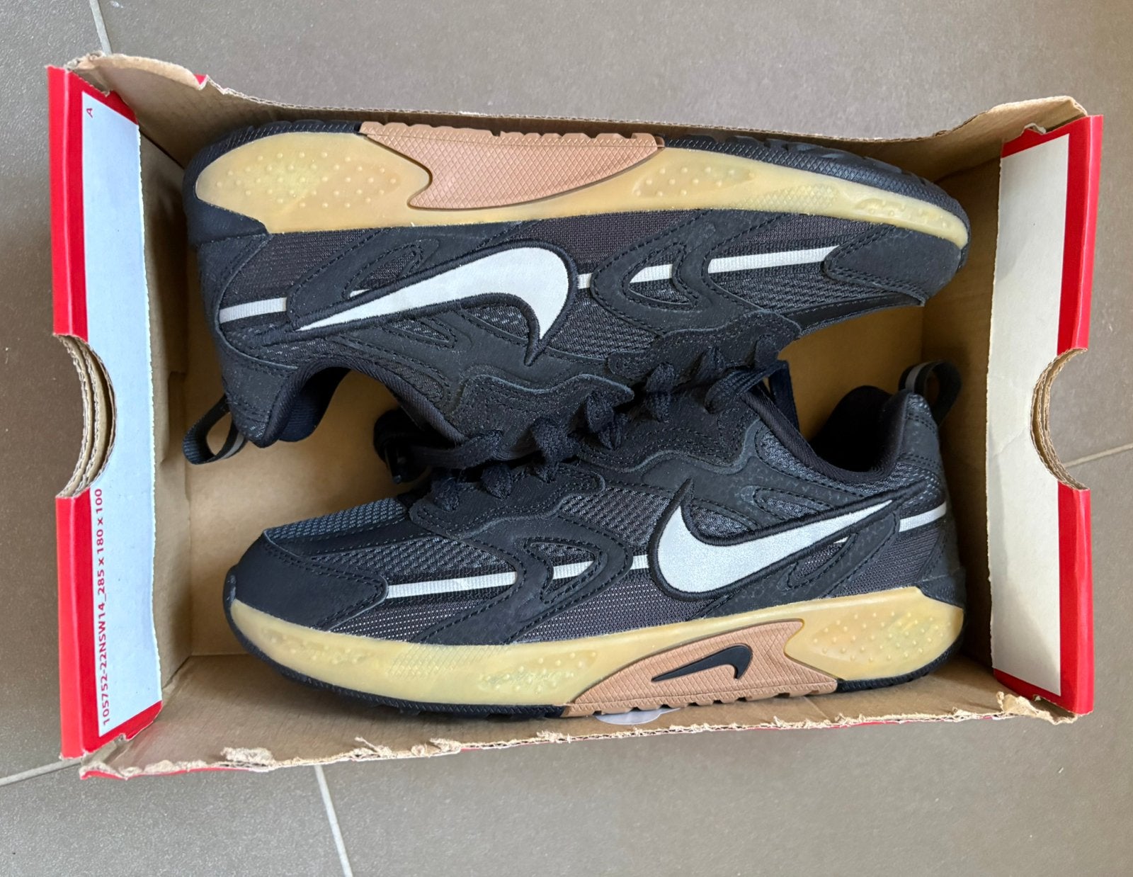 Baskets Nike Jam, Neuf, Enlèvement ou Envoi, Sneakers et Baskets, Noir