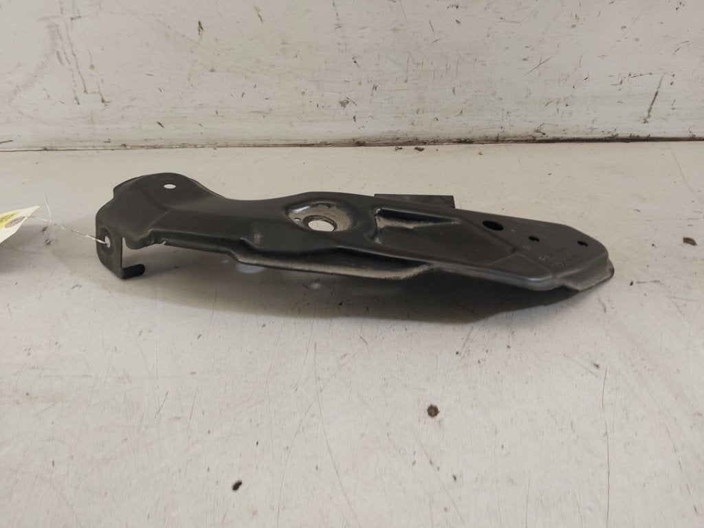 KOPLAMP HOUDER LINKS Seat Leon (5FB) (|5F0806929|), Gebruikt, Service@seat.de, Seat Deutschland GmbH, Seat