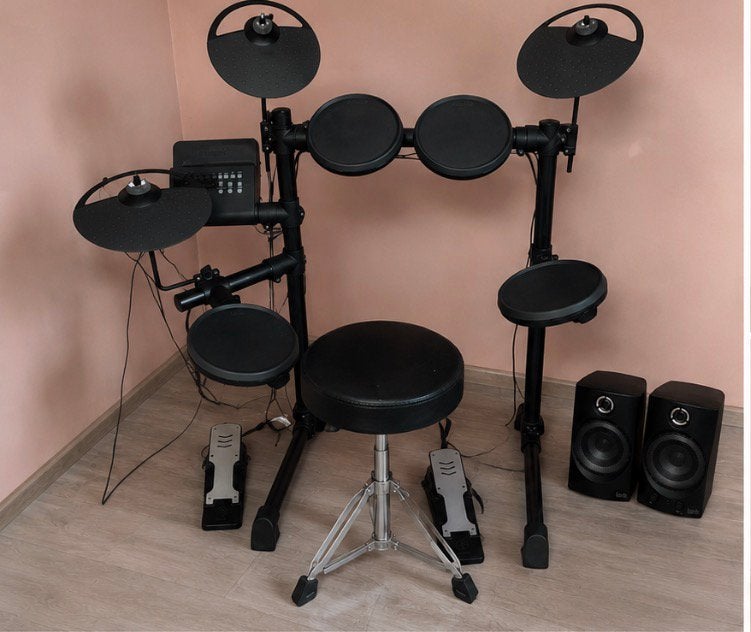 Yamaha Drum Set 100 Compleet met Speakers en Doos, Ophalen, Zo goed als nieuw, Yamaha, Elektronisch
