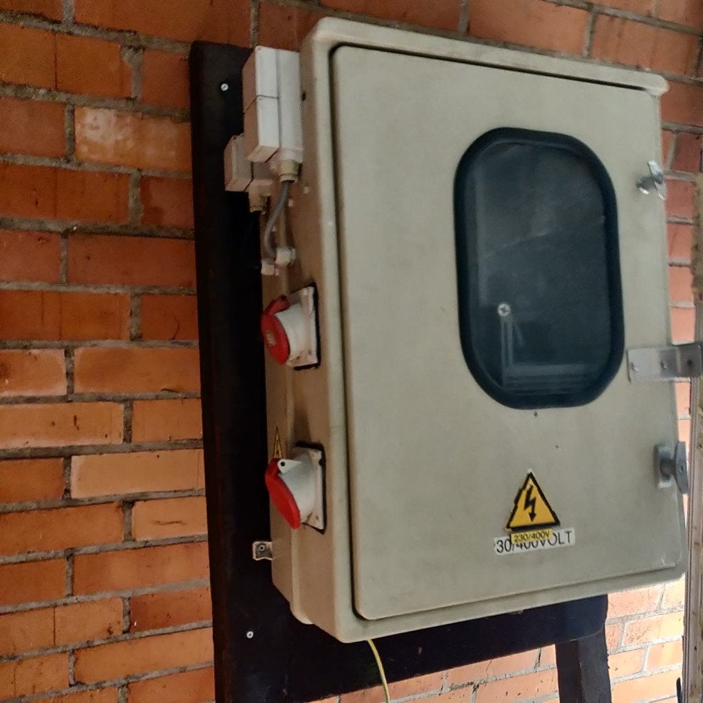 werfkast, Doe-het-zelf en Bouw, Ophalen, Gebruikt