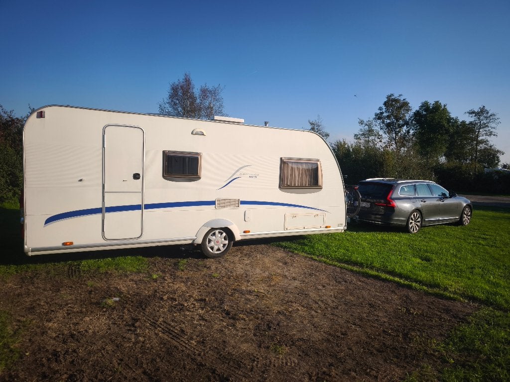 Caravan burstner, Caravanes & Camping, 6 à 7 mètres, Jusqu'à 6, Fenêtres ouvrantes, Particulier