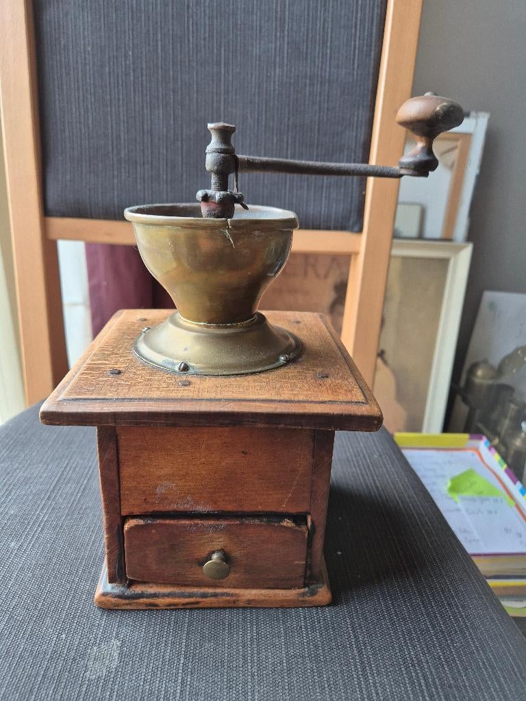 Koffiemolen, Antiek en Kunst, Ophalen