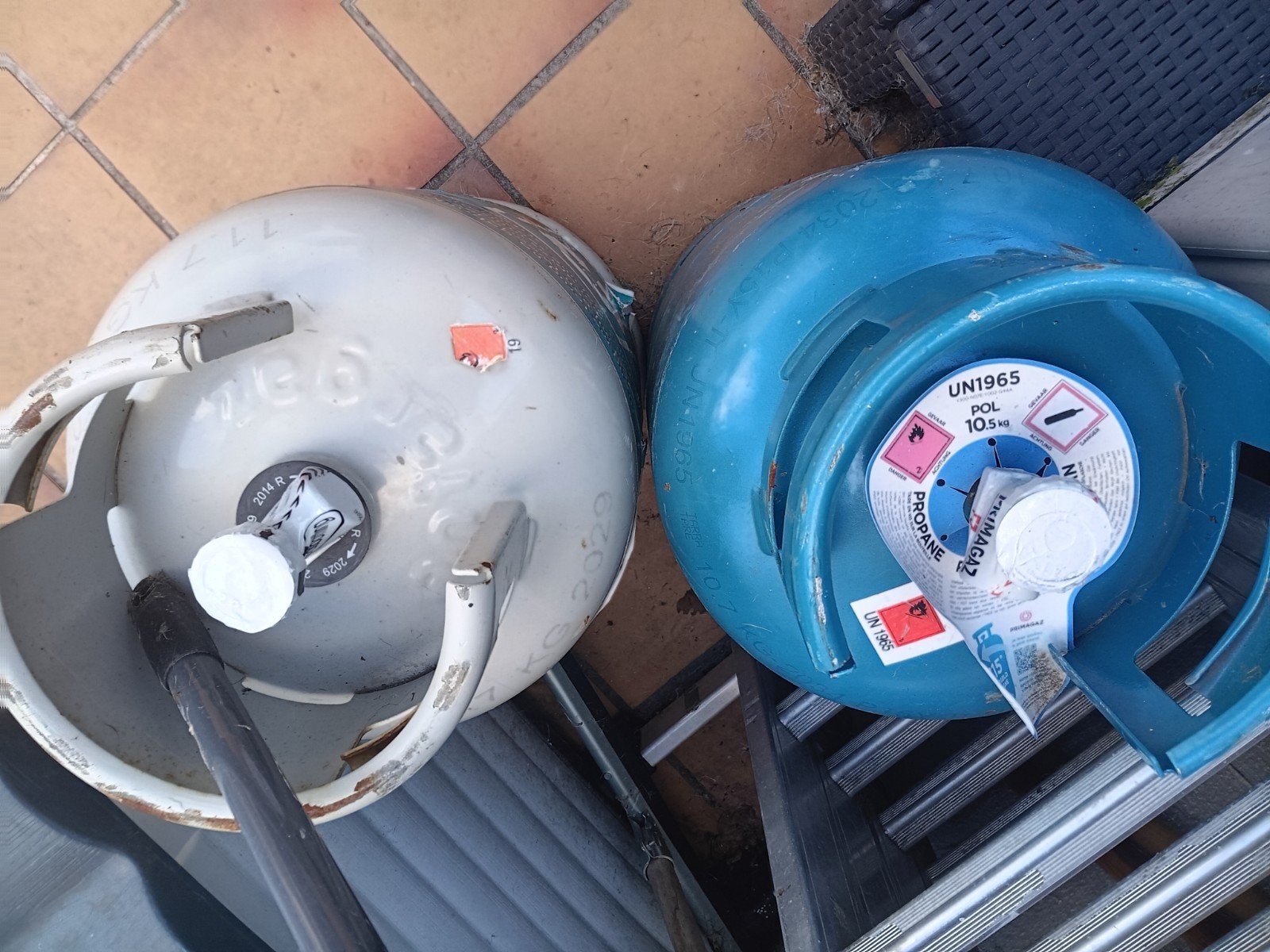 Gasflessen 2 stuks niet geopend, Jardin & Terrasse, Barbecues à gaz, Enlèvement