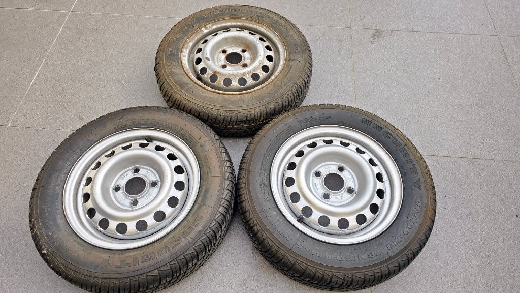 JANTES DE REMORQUE 13 POUCES À VENDRE, Pneus et Jantes, 145 mm, Enlèvement, Utilisé
