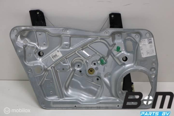 Raammechaniek linksvoor VW Tiguan 5N 5N1837729D, Gebruikt