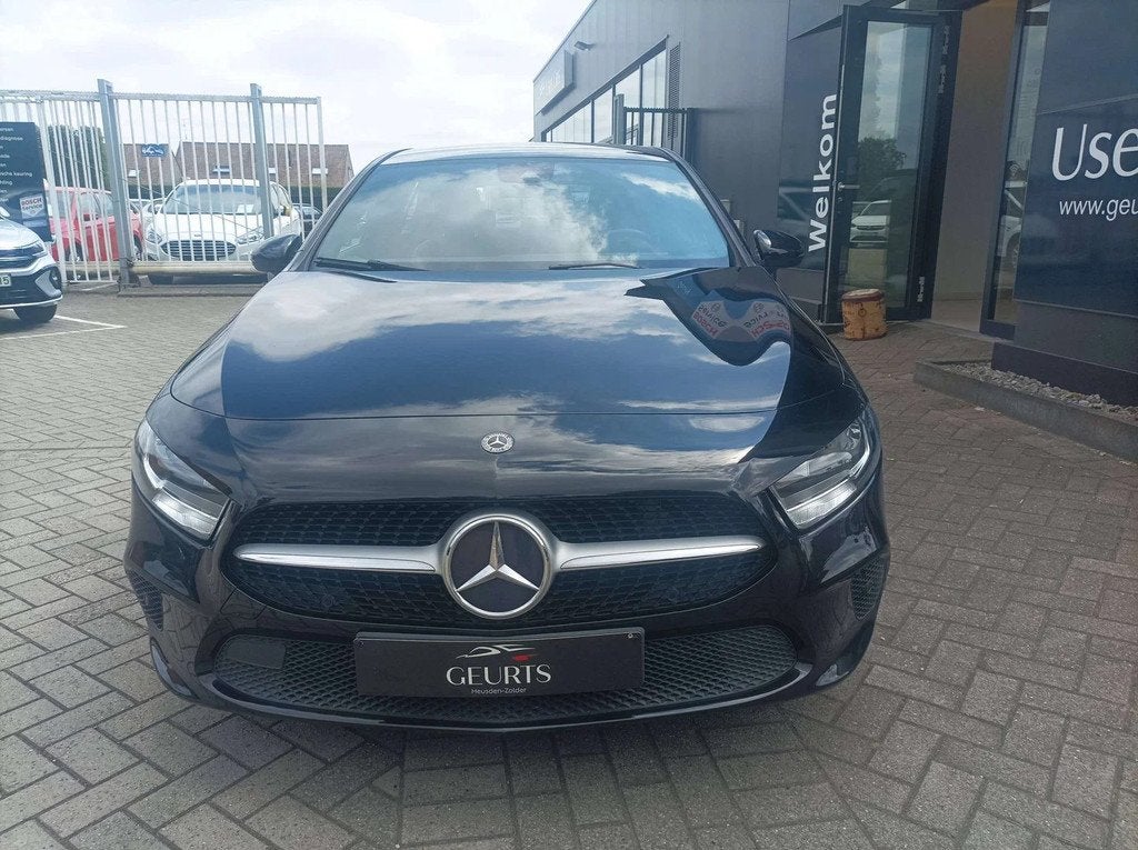 Mercedes-Benz A-CLASS 180 A 180 Business Solution, Achat, Euro 6, Entreprise, 1865 kg