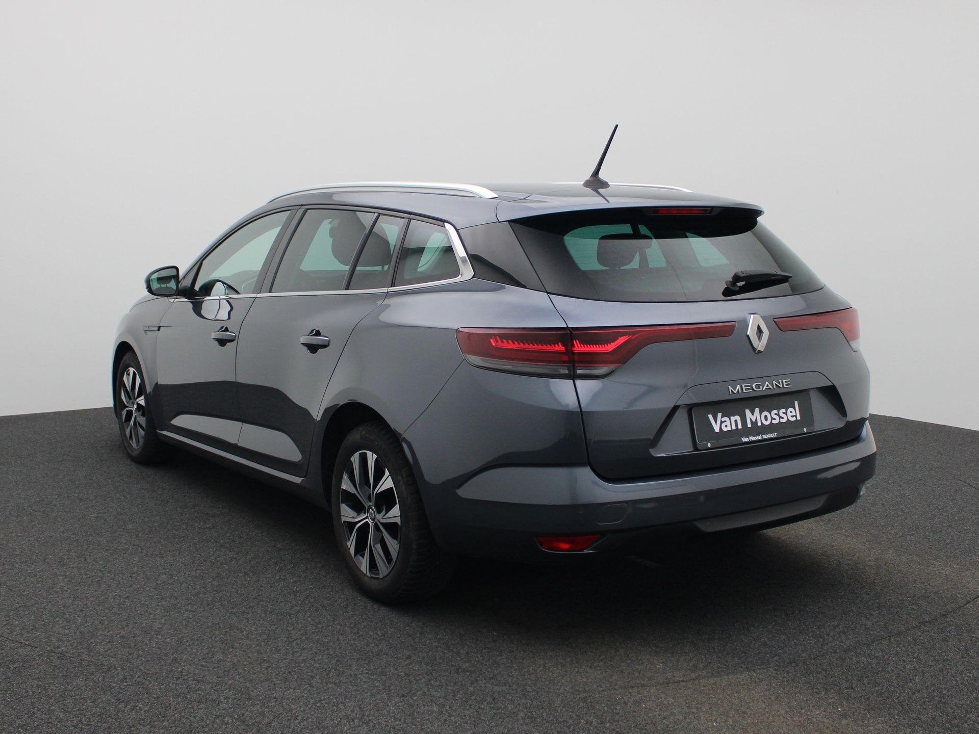 Renault Mégane Grandtour TCe 140 GPF Limited#2, Autos, Renault, Argent ou Gris, 680 kg, Entreprise, Boîte manuelle
