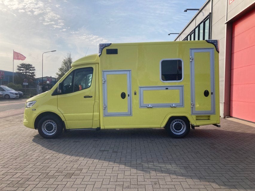 Mercedes-Benz Sprinter 319 CDI Container Ambulance, Auto's, Automaat, Gebruikt, Euro 6, 2987 cc