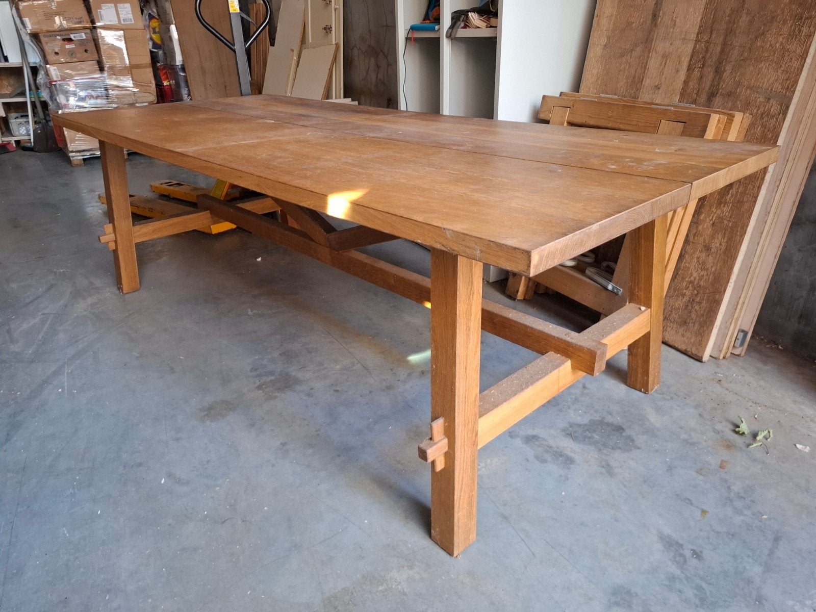 table en bois costaude 236x100cm, Enlèvement