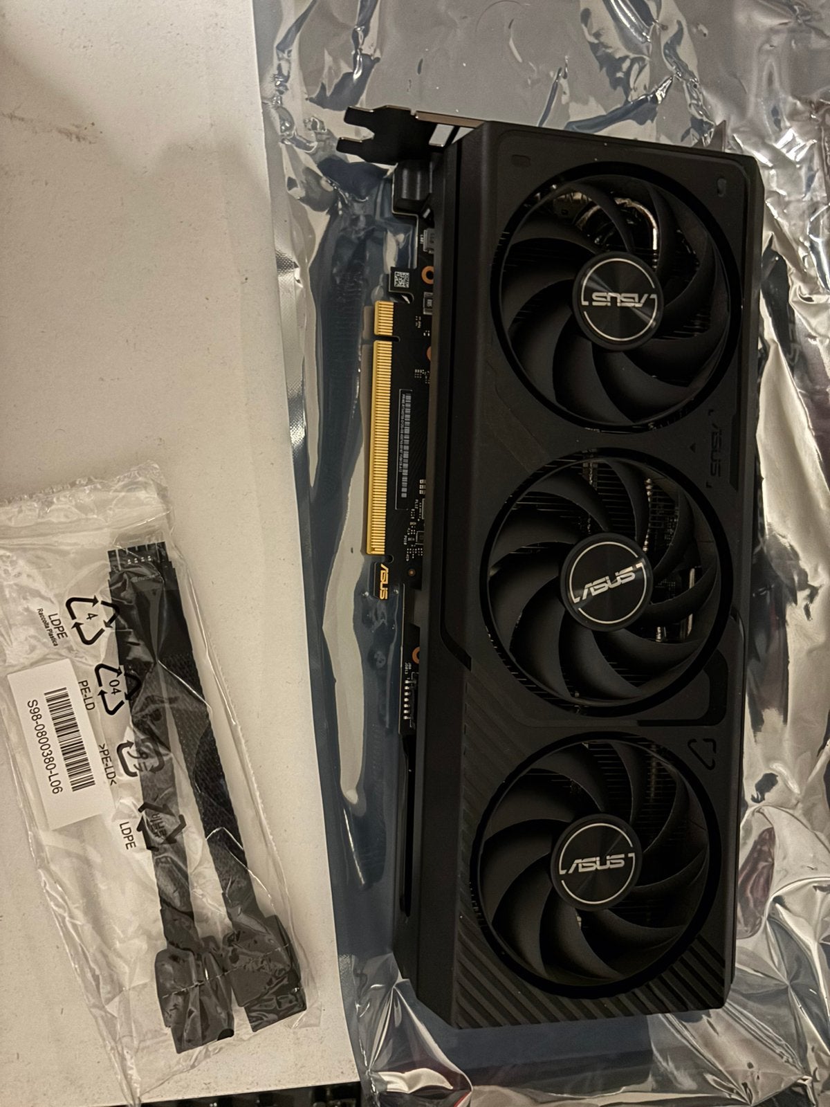 Nvidia rtx 4070 super 12go, Informatique & Logiciels, DisplayPort, PCI-Express 4, Comme neuf, GDDR5