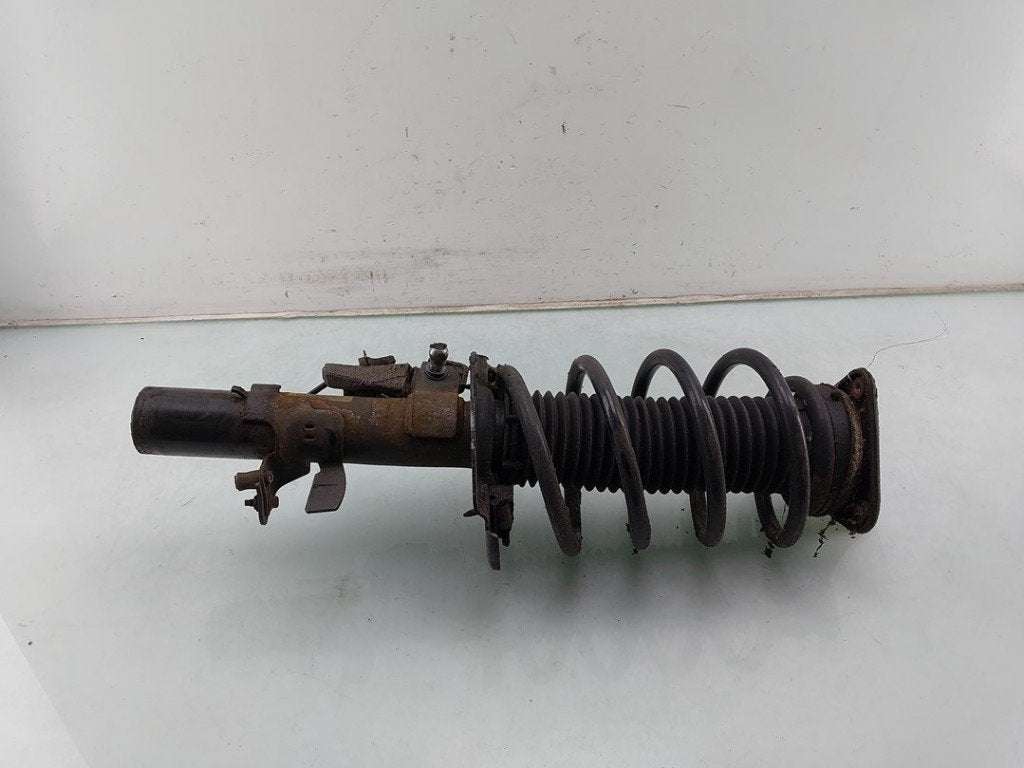 SCHOKBREKER LINKS VOOR Ford Focus 3 (01-2010/01-2020), Gebruikt, Henry-Ford-Straße  1
50735  Köln, DE, Ford-Werke GmbH, Kunden@ford.com