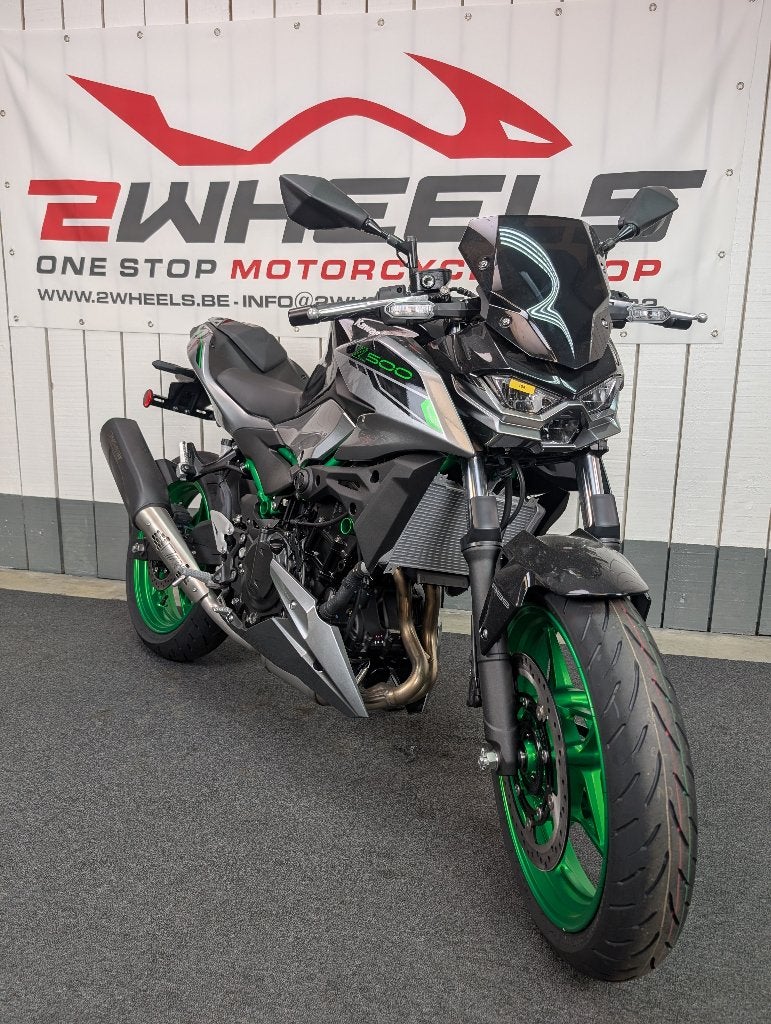 KAWASAKI Z500 SE PERFORMANCE, Entreprise, Occasion, 2 cylindres, Éclairage LED