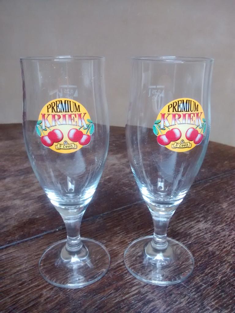 2 Kriek Saint Louis brillen, Ophalen, Zo goed als nieuw, Bierglas