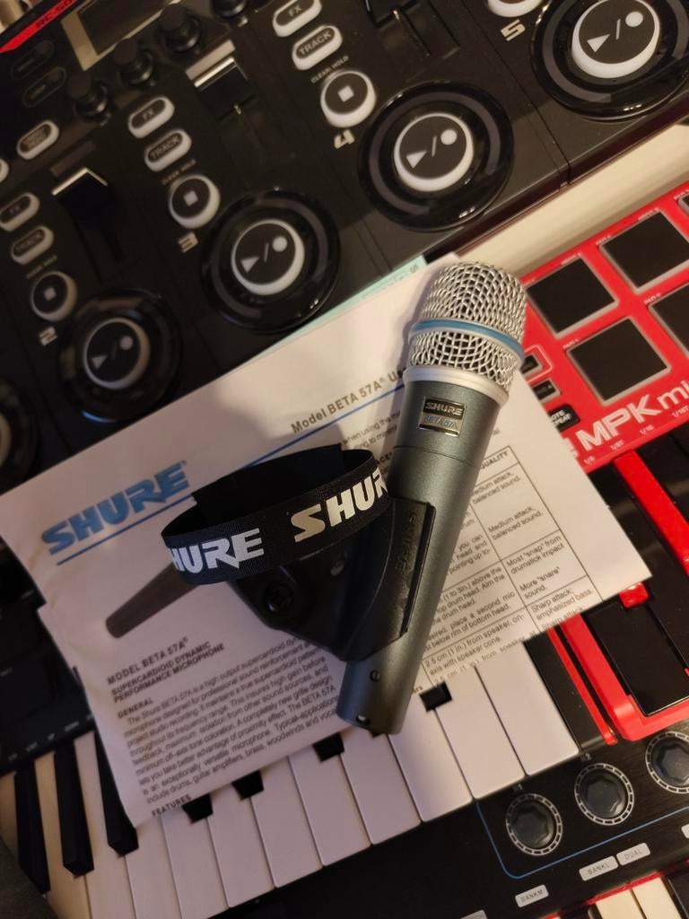 Shure Beta 57A dynamische gratis verzending, Muziek en Instrumenten, Microfoons, Ophalen of Verzenden