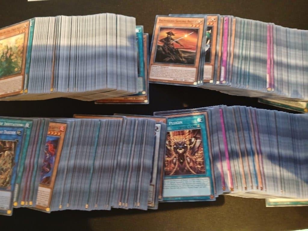Lot 420 Yu-Gi-Oh kaarten, Enlèvement, Comme neuf, Plusieurs cartes