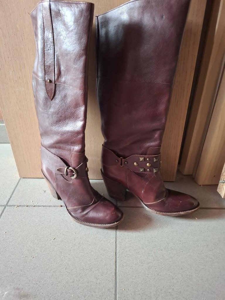 leren laarzen, Ophalen, Hoge laarzen, Bruin, Gedragen