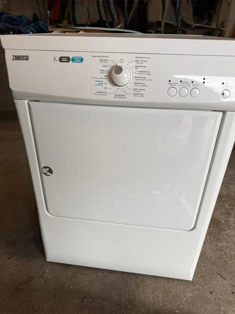 Zanussi lindo 100 droogkast, Elektronische apparatuur, Ophalen, Zo goed als nieuw
