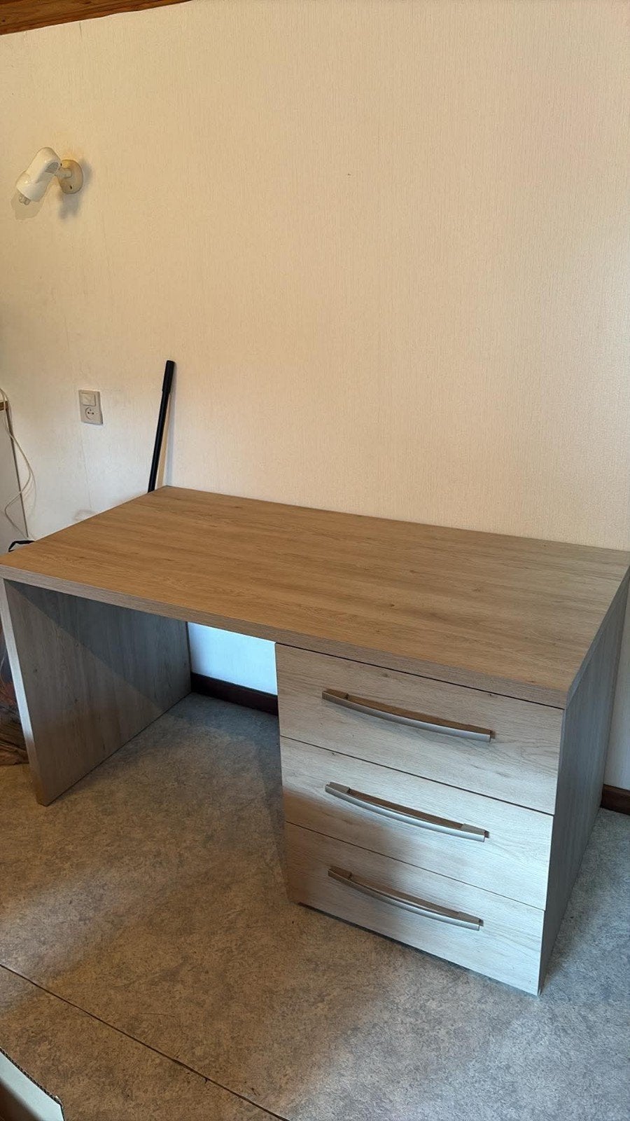 bureau 3 tiroirs. comme neuf., Enlèvement, Comme neuf