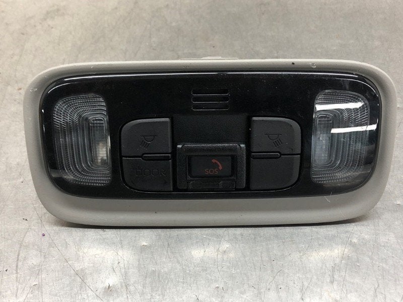 BINNENVERLICHTING VOOR Toyota Yaris IV (P21 / PA1 / PH1), Gebruikt, Toyota