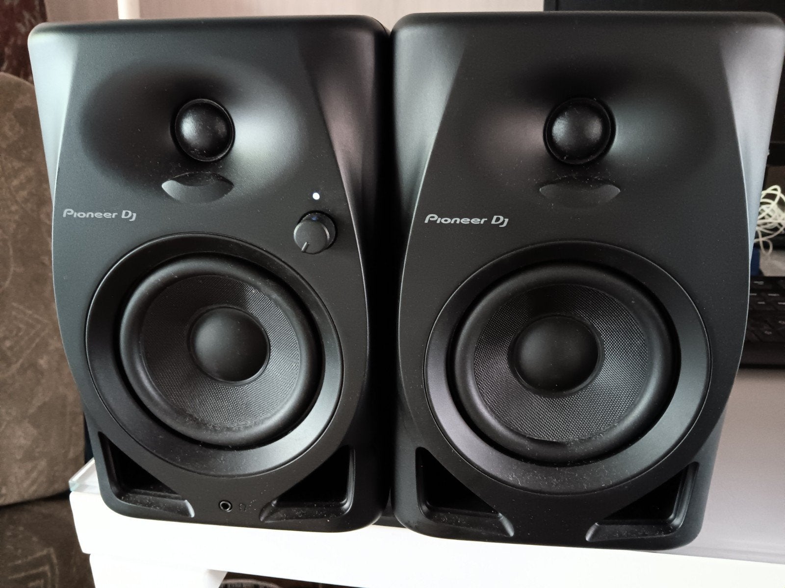 Pioneer dj boxen DM-40D in uitstekende staat, Audio, Tv en Foto, Luidsprekerboxen, Studiomonitor, Inclusief kabels, Ophalen of Verzenden