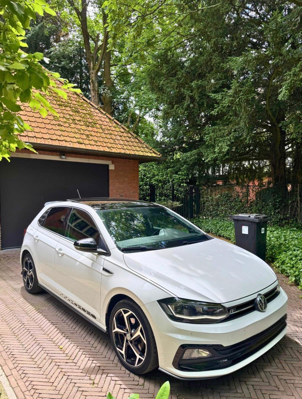 Volkswagen POLO 1.6 TDI  R line, Auto's, Voorwielaandrijving, 1373 kg, 1750 kg, 4 cilinders