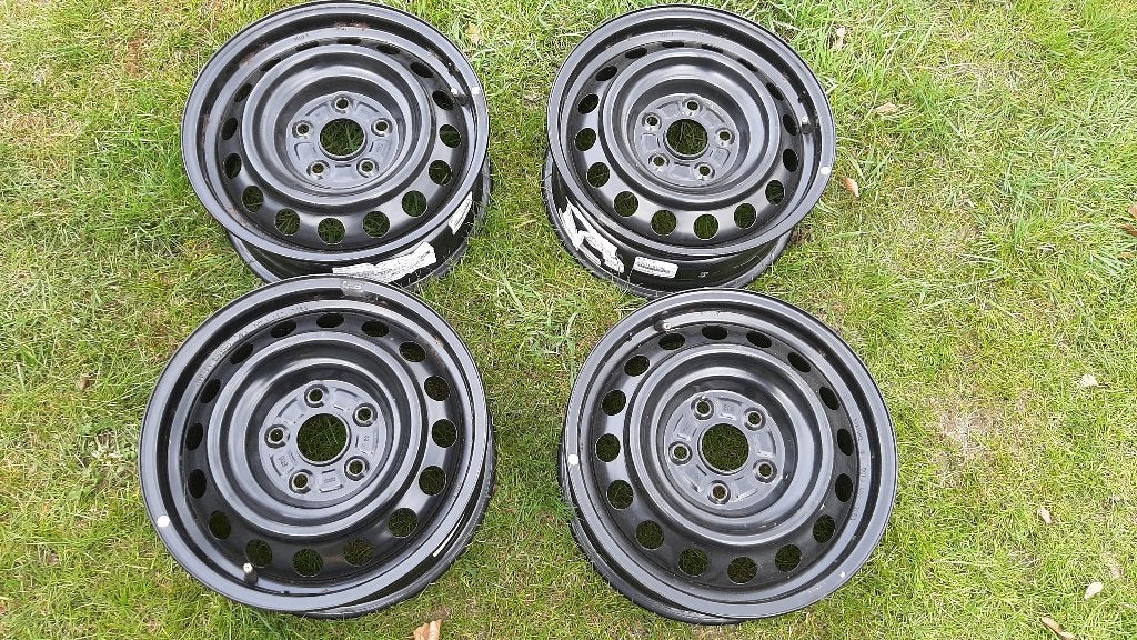 4 stalen velgen 15" steekmaat 5 x 114,3 Toyota winter/zomer, Ophalen, 15 inch, Velg(en)