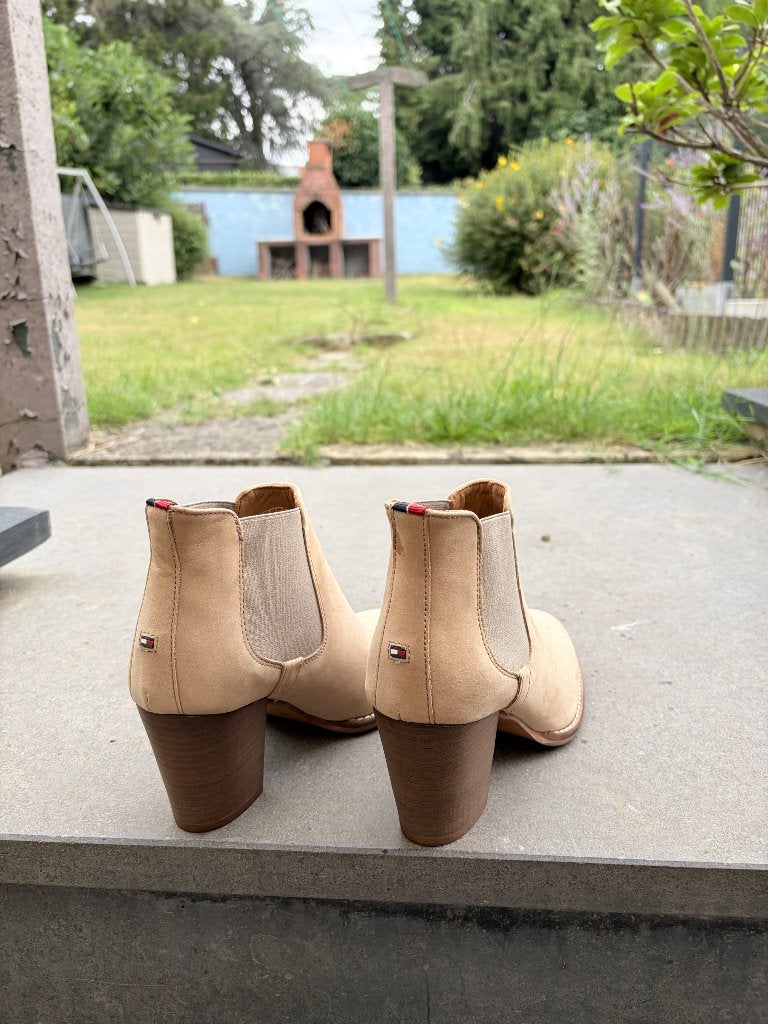 Bottines femme Tommy Hilfiger, 37, Ophalen, Beige, Lage of Enkellaarzen, Nieuw