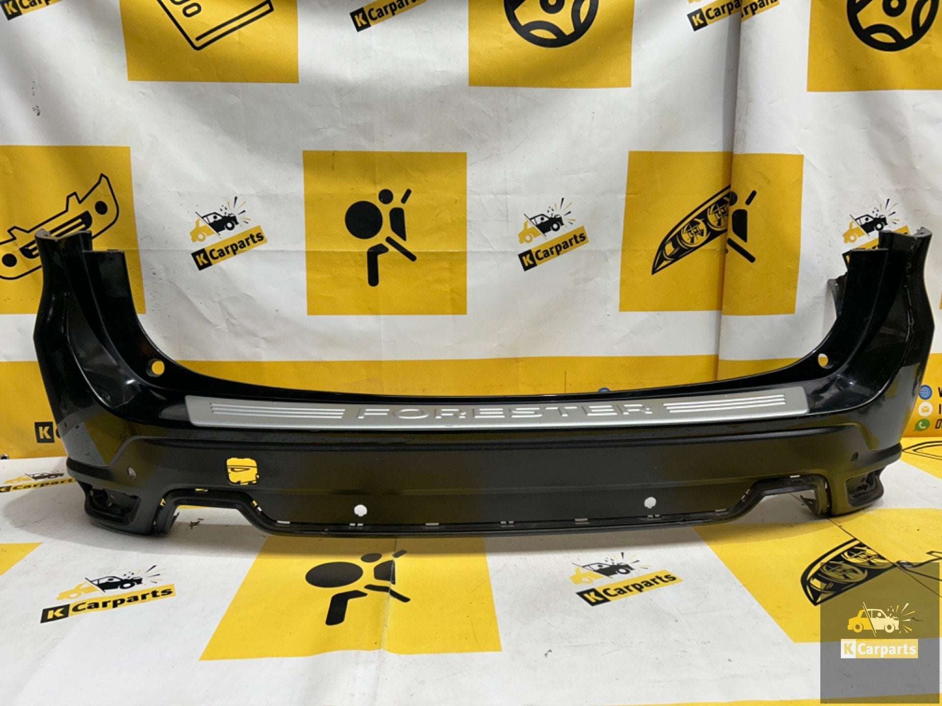 SUBARU FORESTER VOORBUMPER 2018-Heden 57704SJ310, Subaru, Info@fabrikant.eu, Fabrikantstraat 1
1000 AA  Amsterdam, NL, Achter