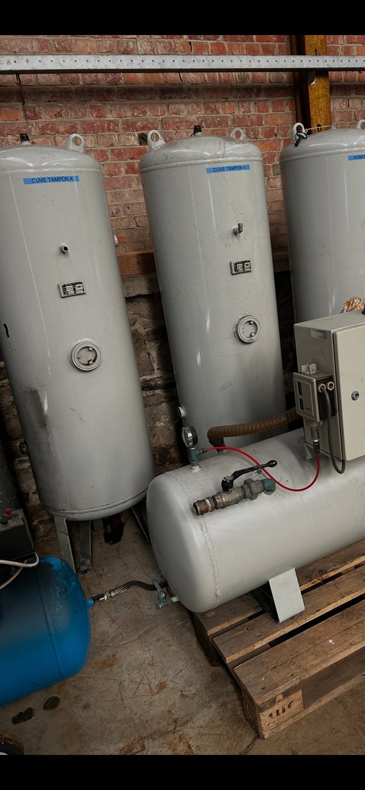 3 persluchttanks per stuk 500 eur, Doe-het-zelf en Bouw, Chauffageketels en Boilers, Ophalen of Verzenden, Zo goed als nieuw
