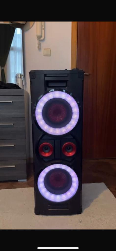 Muziekbox / Geluidsbox / Party speaker, Ophalen, Zo goed als nieuw