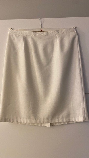 Witte rok met sierknoop, Wit, Maat 42/44 (L), Ophalen of Verzenden, Zo goed als nieuw