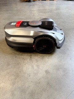 Sunseeker X7 Gen 2 grasrobot, Ophalen, Sunseeker, Zo goed als nieuw, Meer dan 25 cm
