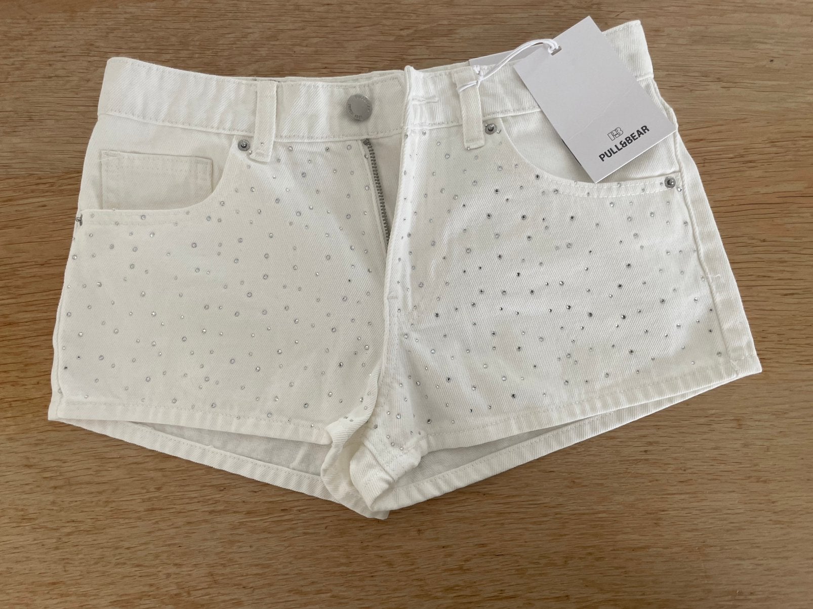 Nieuwe short small pull and bear, Kleding | Dames, Kort, Wit, Nieuw, Ophalen of Verzenden