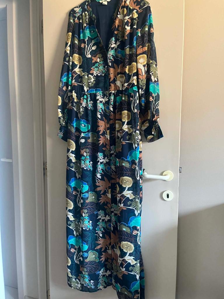Lange jurk met bloemenprint, H&M, Kleding | Dames, Maat 42/44 (L), Zo goed als nieuw, Onder de knie, Verzenden