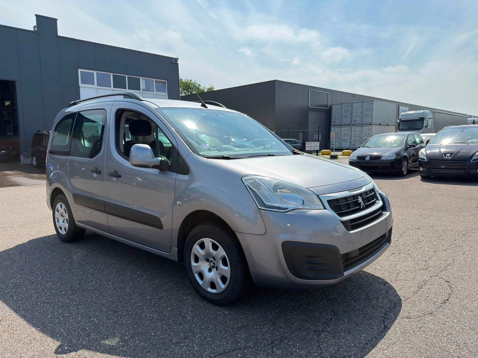 PEUGEOT PARTNER 1.6i ESSENCE EURO 6b —, Achat, Entreprise, Entretenue par le concessionnaire, 5 places