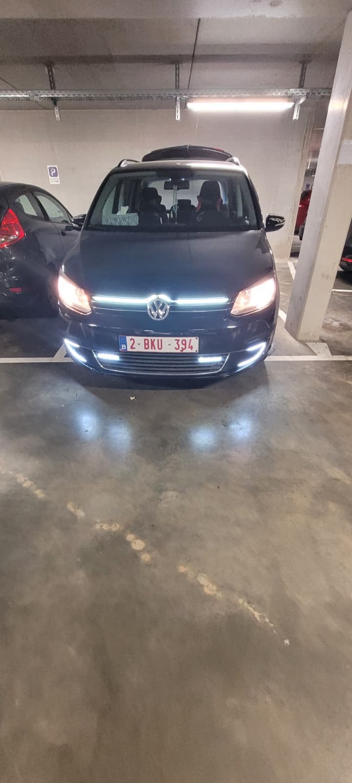 VW TOURAN, Autos, Euro 5, Achat, 65 kW, Boîte manuelle