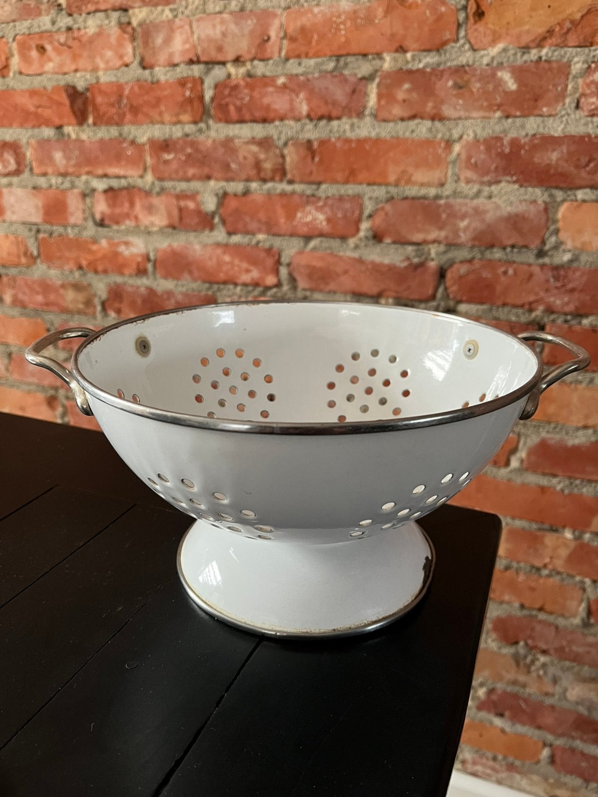 Vintage wit geëmailleerd vergiet met handvatten, Antiek en Kunst, Ophalen of Verzenden