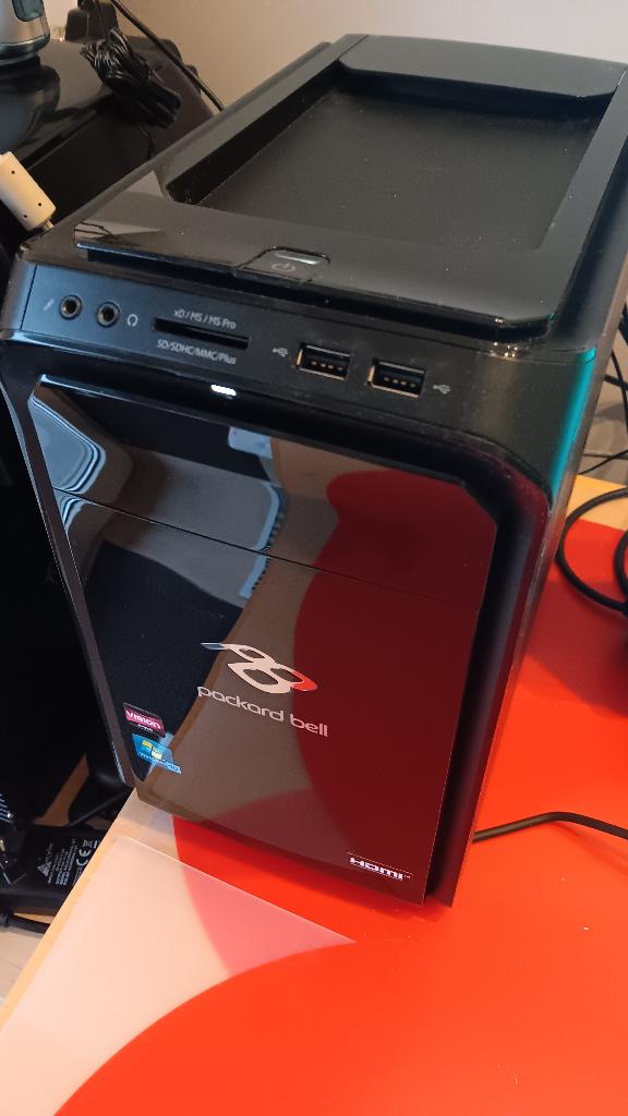 PC de bureau Packard Bell + HD externe + tablette, 8 GB, Enlèvement, 500 GB, Packard Bell