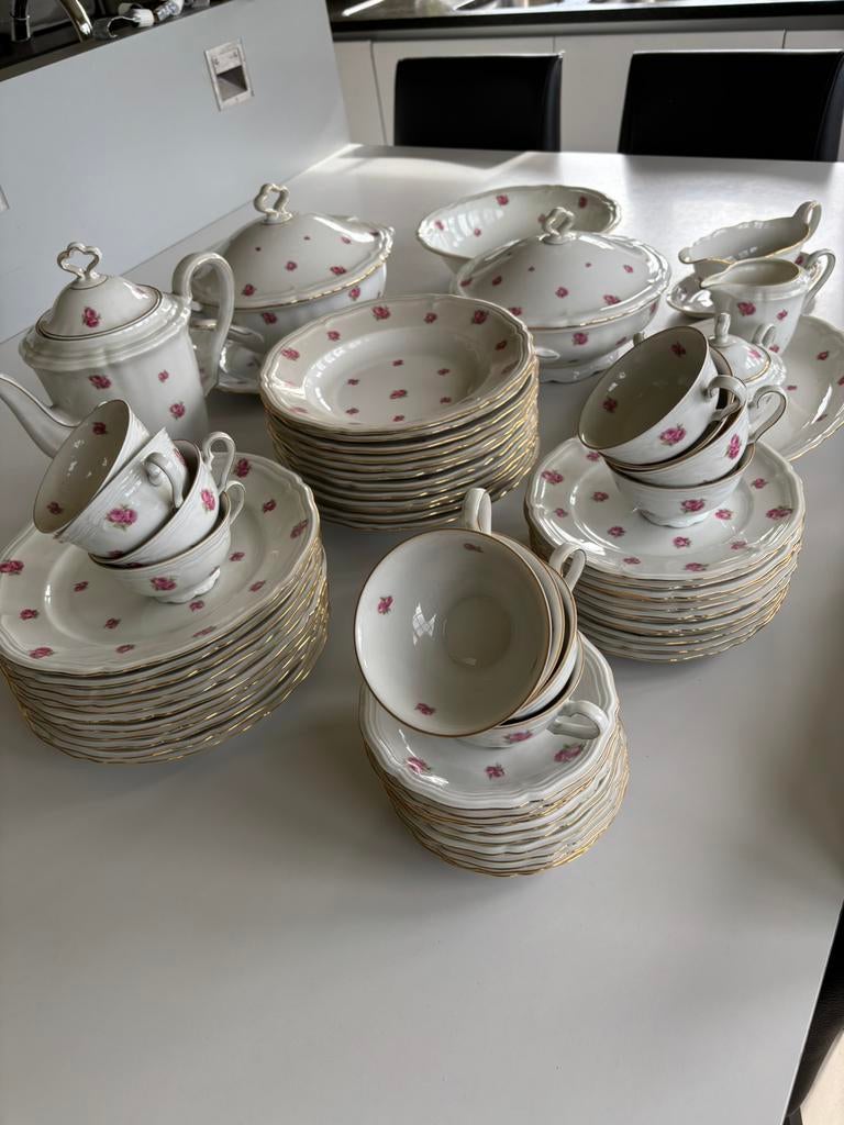 Zeer mooi antiek servies gestempeld van 1946, Ophalen
