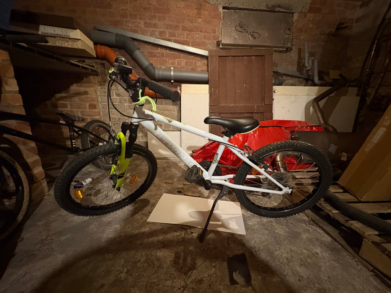 Btwin MTB jongens, Fietsen en Brommers, Ophalen, Zo goed als nieuw, 20 inch