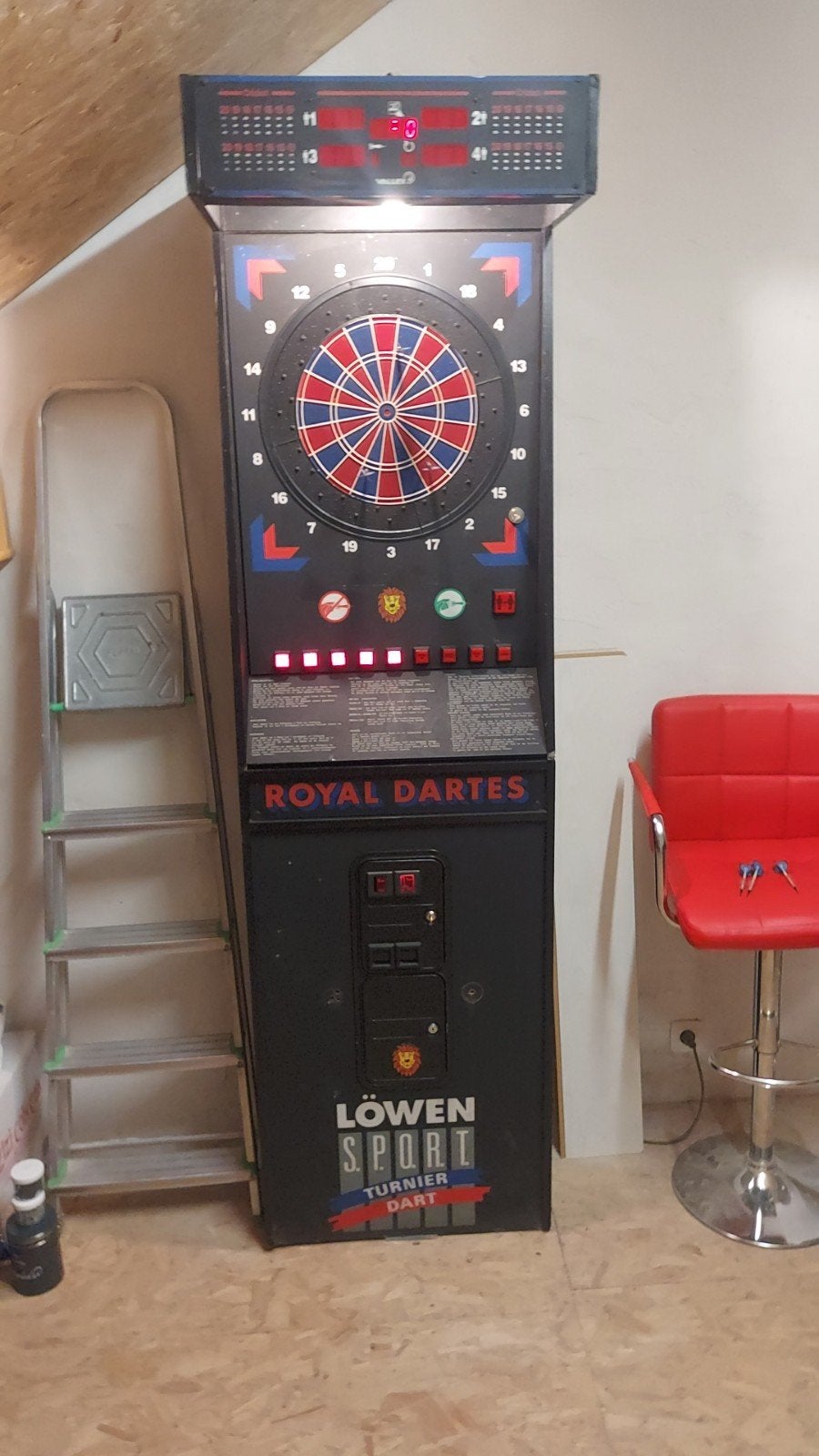 Jeu de flêches Lowen, Collections, Machines | Machines à sous