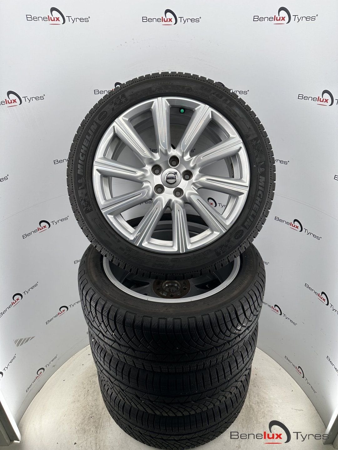 Volvo C30 C40 C70 S40 S60 S80 S90 V40 V50 V60 V70 V90 XC40, Autos : Pièces & Accessoires, Pneus et Jantes, Véhicule de tourisme