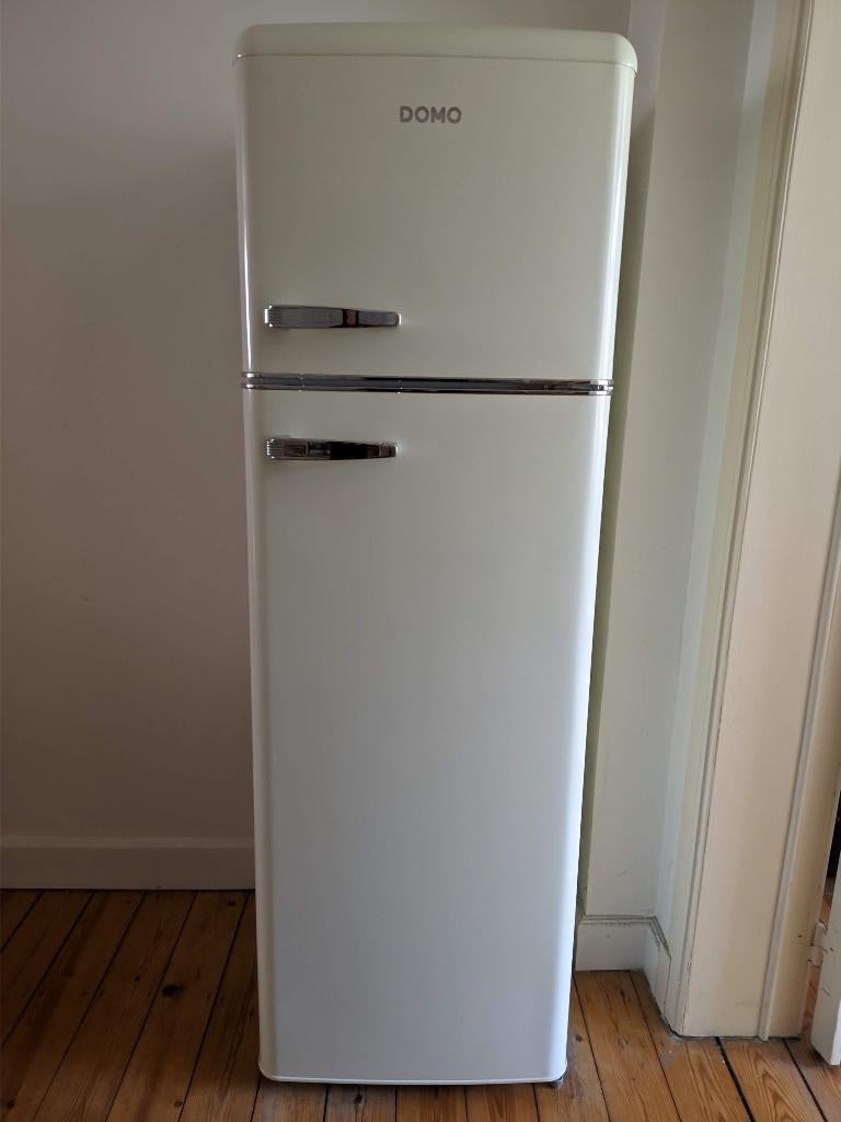 Frigo-congélateur Retro - DOMO, Elektronische apparatuur, Koelkasten en IJskasten, Gebruikt, Met aparte vriezer, 200 liter of meer