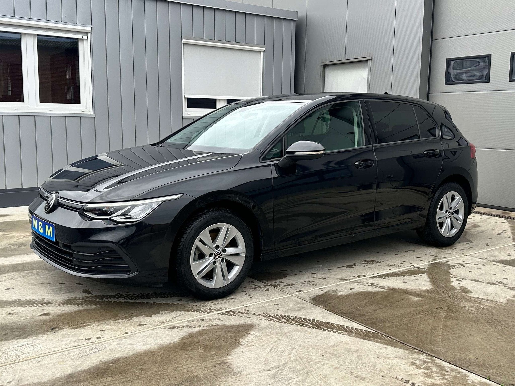 Volkswagen Golf Golf 1.0 TSI Life * 12M Garantie *, https://public.car-pass.be/vhr/ee82a804-eafb-4675-a65c-bd9079f4f0f4, Achat