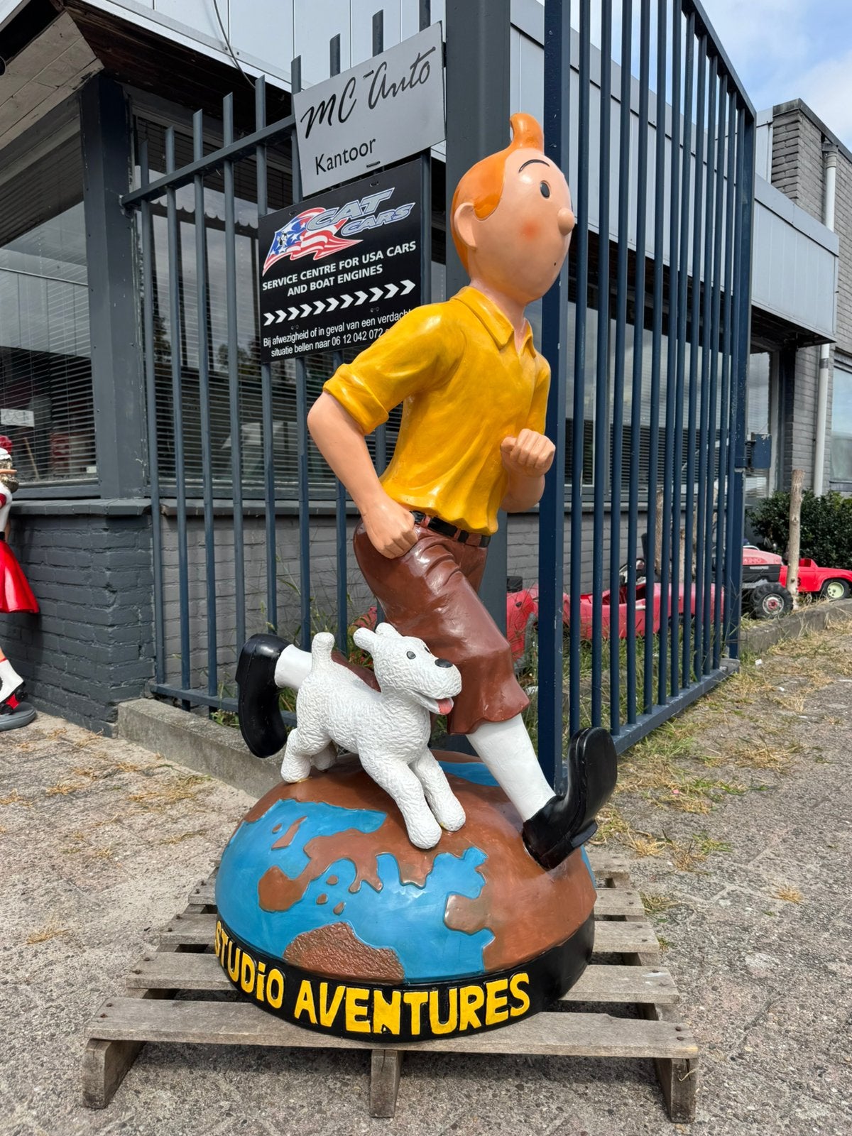 Groot Kuifje en Bobby beeld XL, Verzamelen, Beelden en Beeldjes, Ophalen, Gebruikt, Mens