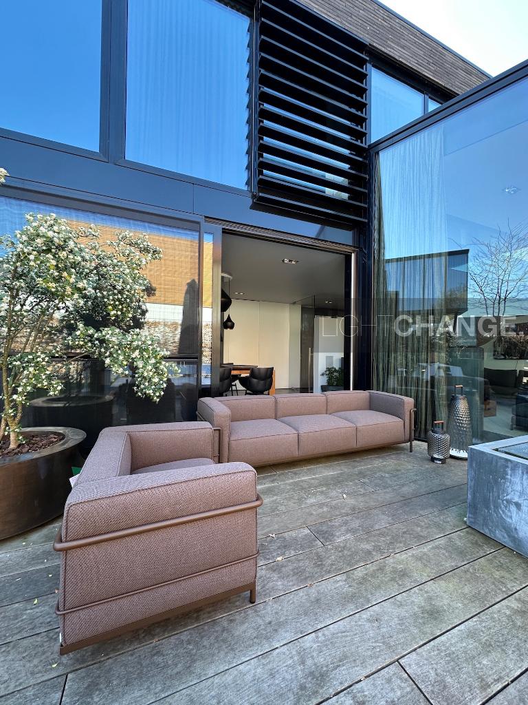 Cassina LC3 High-end set 2x fauteuil + 3zitsbank NIEUW -45%, Ophalen, 5 zitplaatsen, Nieuw, Loungeset