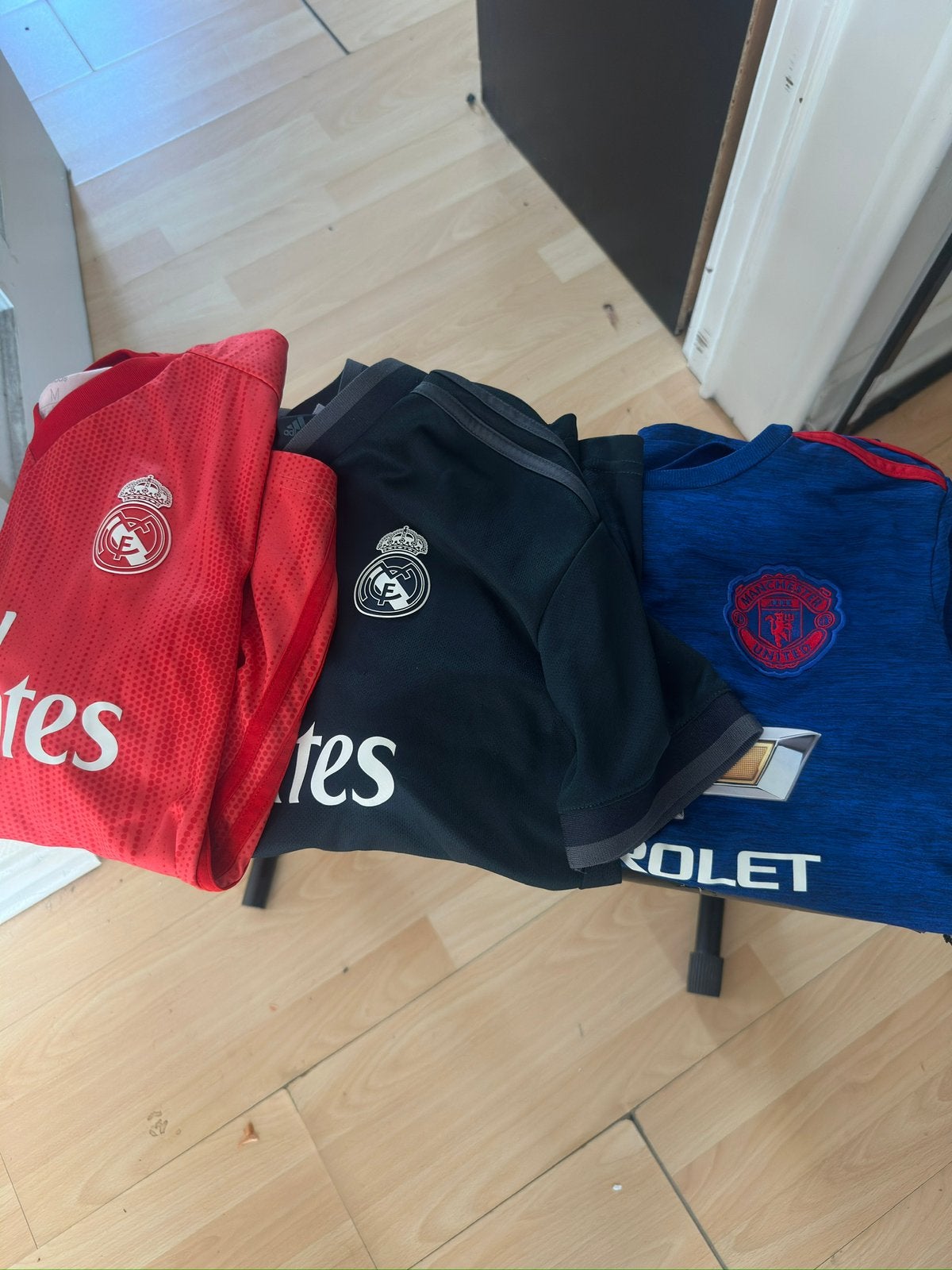 Lot de 3 maillots enfants  (Real Madrid - Man Utd), Enlèvement, Comme neuf
